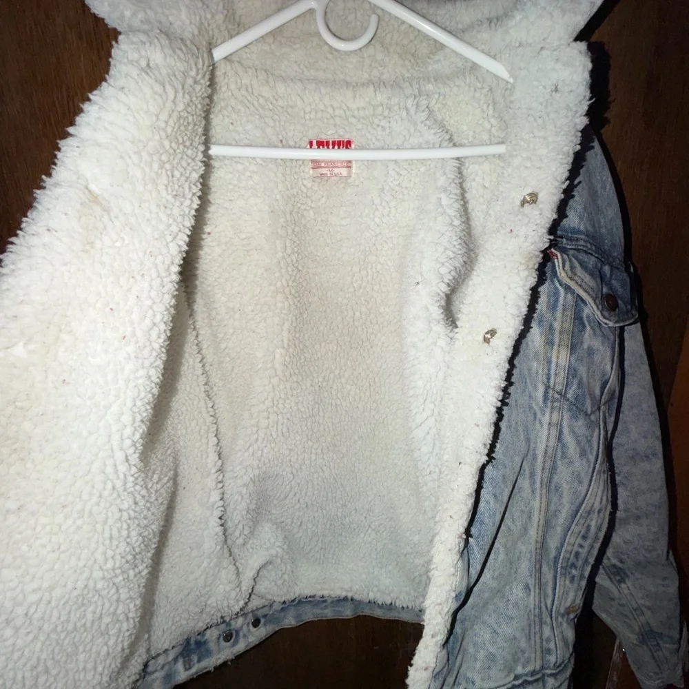 Vintage Levi’s Acid Wash Denim Sherpa Lined Trucker Jacket